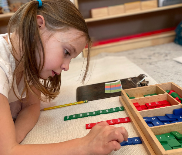 Montessori School of Denver Admissions to Kindergarten and Primary Programs | Primary Sensorial and Math in a Montessori Classroom